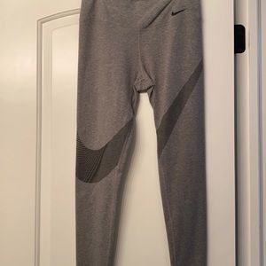 Nike leggings